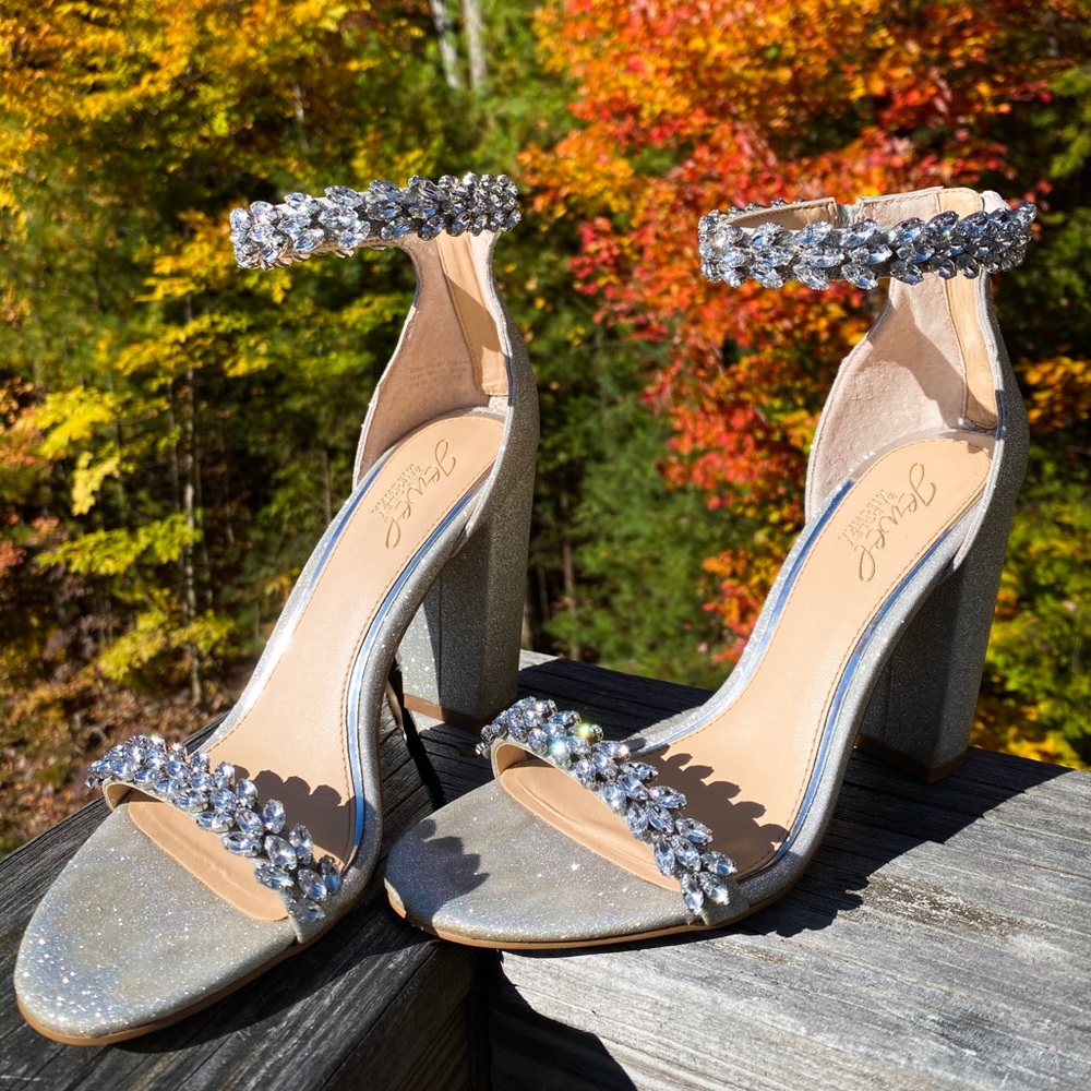 Jewel Badgley Mischka Heels